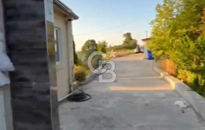 HENDEK DEREKÖY YOLA 155 M CEPHE İÇİNDE EV OLAN 0.40 KONUT İMARLI