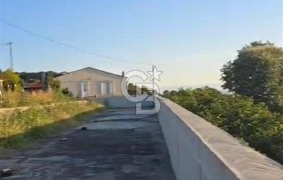 HENDEK DEREKÖY YOLA 155 M CEPHE İÇİNDE EV OLAN 0.40 KONUT İMARLI