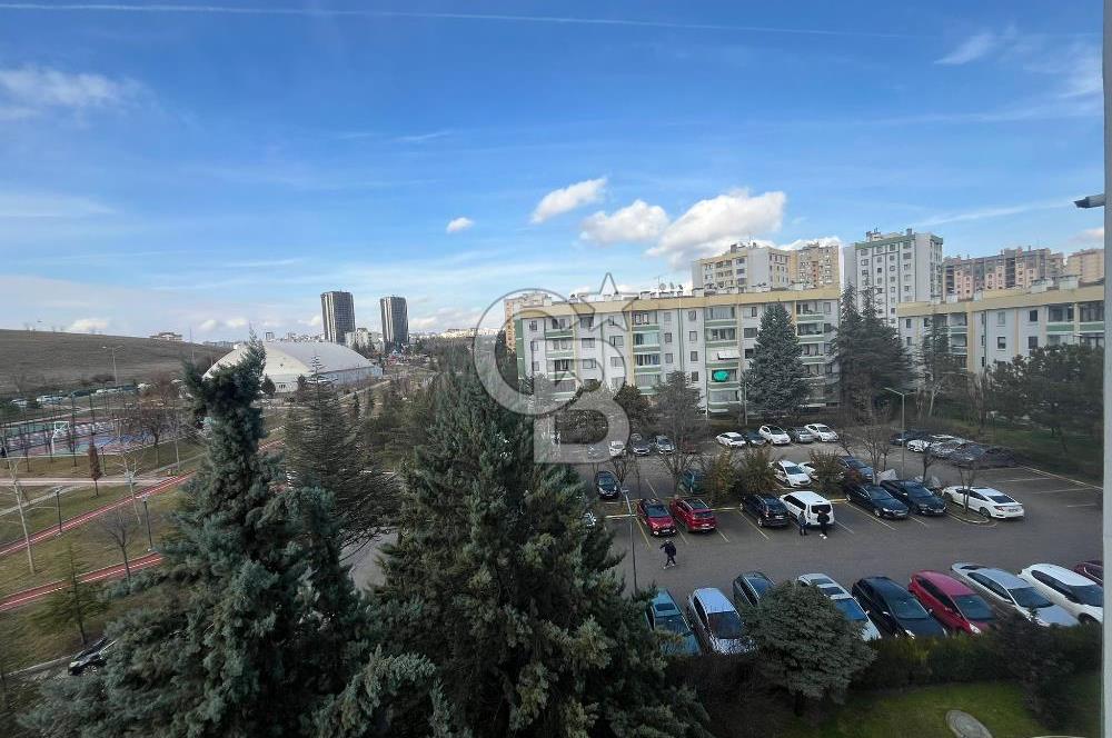 TUNAHAN'DA SUTEK SİTESİNDE SATILIK BÜYÜK TİP METRO YAKINI 2+1