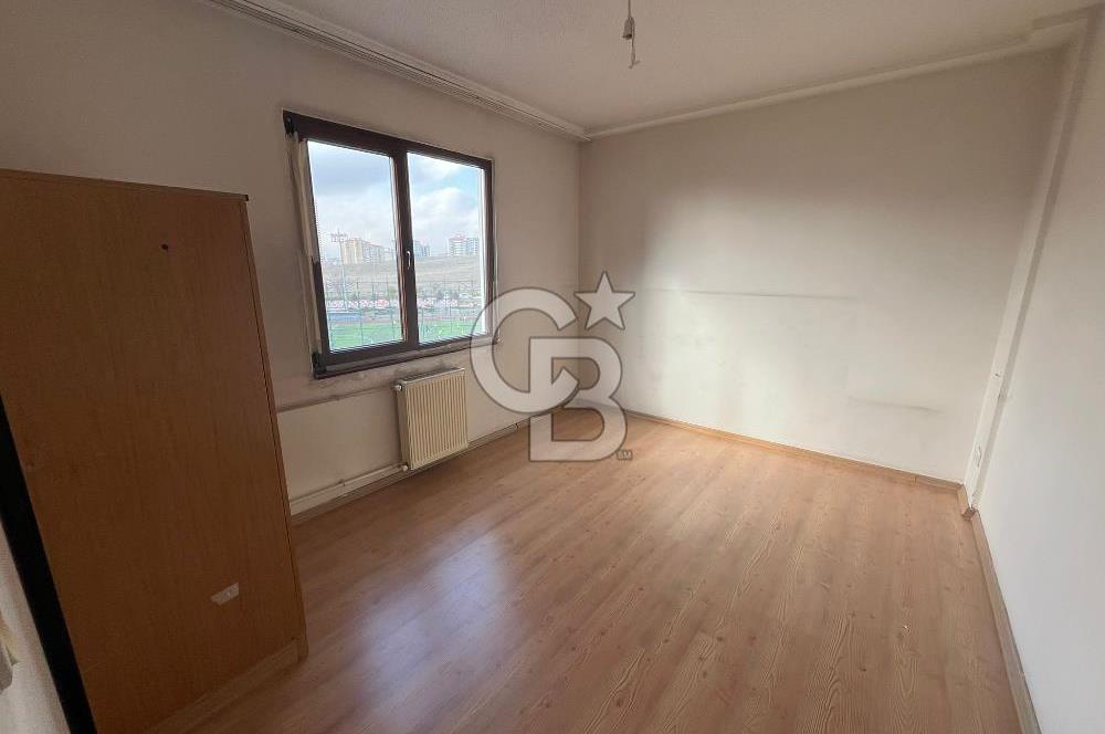 TUNAHAN'DA SUTEK SİTESİNDE SATILIK BÜYÜK TİP METRO YAKINI 2+1