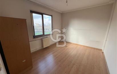 TUNAHAN'DA SUTEK SİTESİNDE SATILIK BÜYÜK TİP METRO YAKINI 2+1