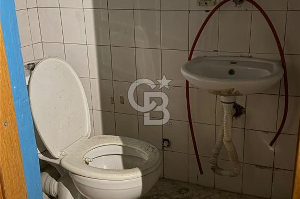 CB CITY'DEN GAZİ YAKUP SATAR CADDESİNDE SATILIK DÜKKAN