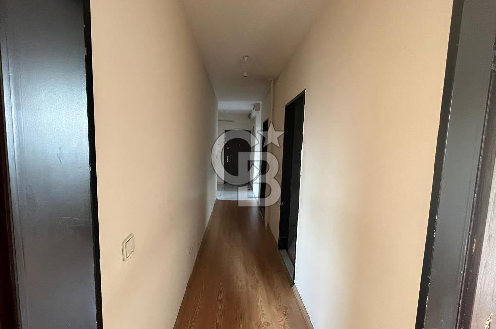 TUNAHAN'DA SUTEK SİTESİNDE SATILIK BÜYÜK TİP METRO YAKINI 2+1