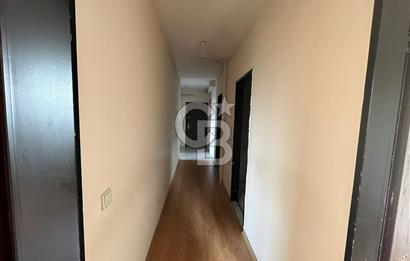 TUNAHAN'DA SUTEK SİTESİNDE SATILIK BÜYÜK TİP METRO YAKINI 2+1