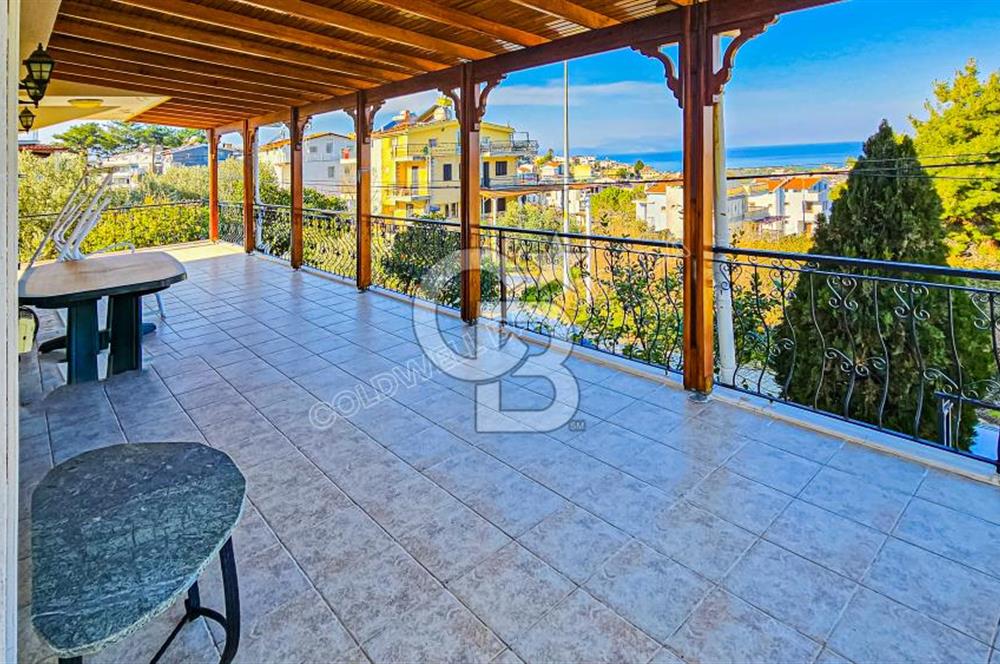 KUŞADASINDA HER KATINDAN DENİZ MANZARALI 7+2 MÜSTAKİL VİLLA