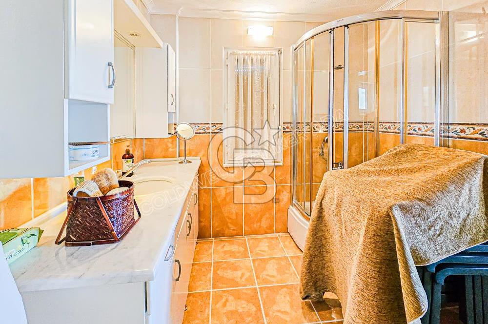 KUŞADASINDA HER KATINDAN DENİZ MANZARALI 7+2 MÜSTAKİL VİLLA