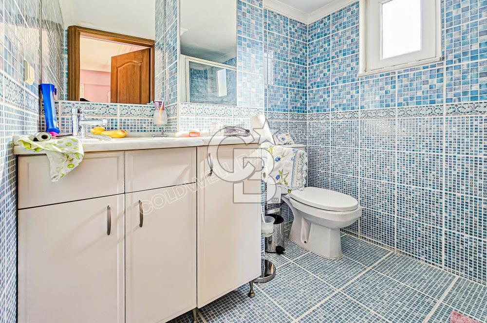 KUŞADASINDA HER KATINDAN DENİZ MANZARALI 7+2 MÜSTAKİL VİLLA