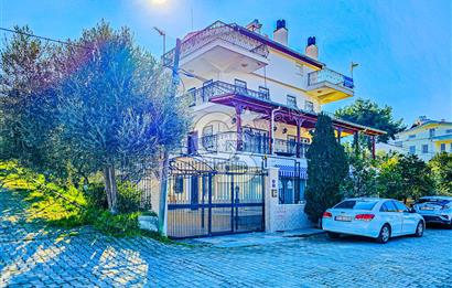 KUŞADASINDA HER KATINDAN DENİZ MANZARALI 7+2 MÜSTAKİL VİLLA