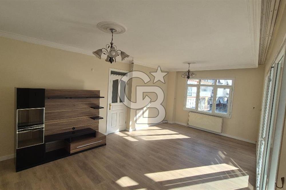 Balçova Onur Mahallesi Merkezi Yerde Bakımlı Kiralık 4+1 Daire