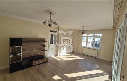 Balçova Onur Mahallesi Merkezi Yerde Bakımlı Kiralık 4+1 Daire