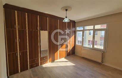 Balçova Onur Mahallesi Merkezi Yerde Bakımlı Kiralık 4+1 Daire