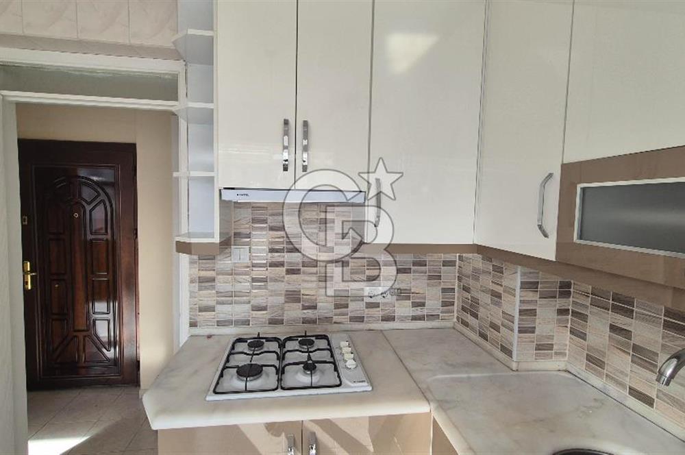 Balçova Onur Mahallesi Merkezi Yerde Bakımlı Kiralık 4+1 Daire