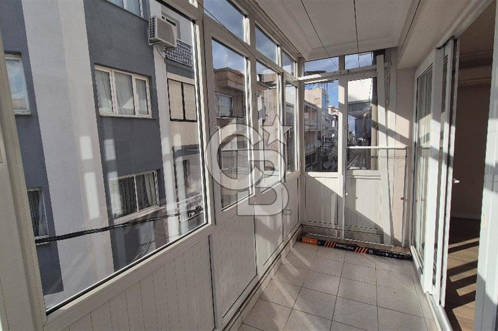 Balçova Onur Mahallesi Merkezi Yerde Bakımlı Kiralık 4+1 Daire