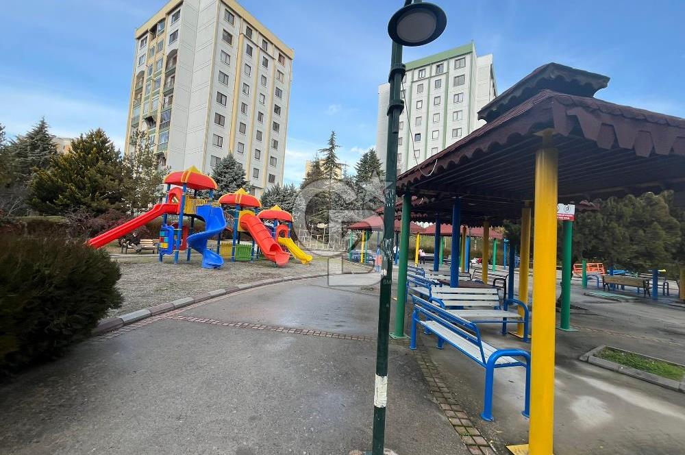 TUNAHAN'DA SUTEK SİTESİNDE SATILIK BÜYÜK TİP METRO YAKINI 2+1