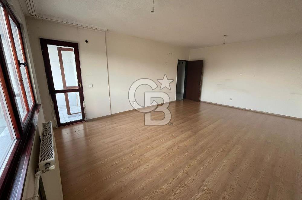 TUNAHAN'DA SUTEK SİTESİNDE SATILIK BÜYÜK TİP METRO YAKINI 2+1