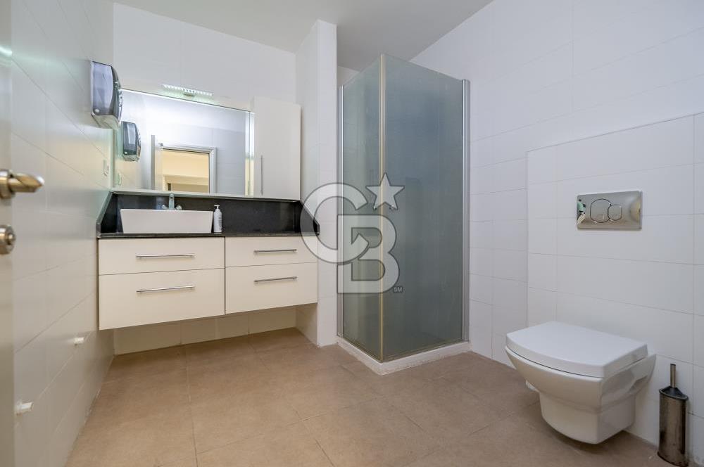 Fırsat Akmerkez Karşısı Kiralık 3+1 Otoparklı Ofis Katı