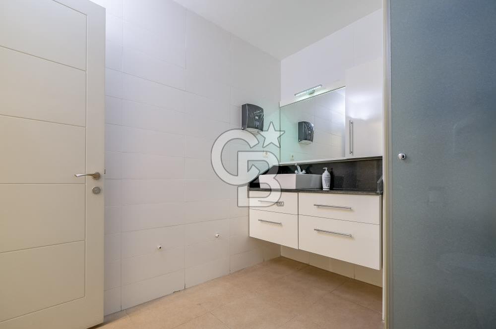 Fırsat Akmerkez Karşısı Kiralık 3+1 Otoparklı Ofis Katı