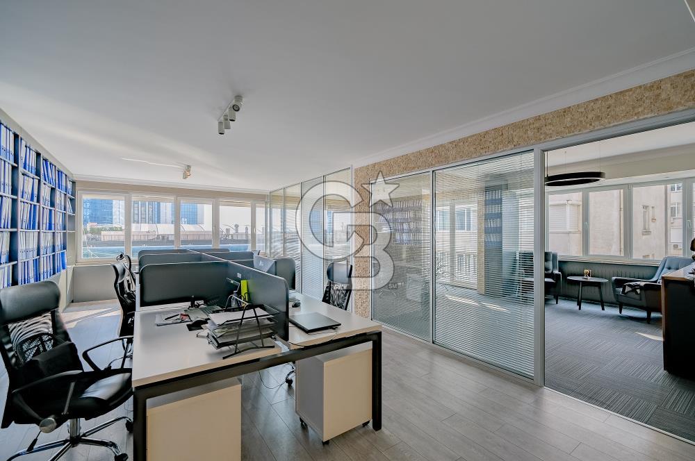 Fırsat Akmerkez Karşısı Kiralık 3+1 Otoparklı Ofis Katı