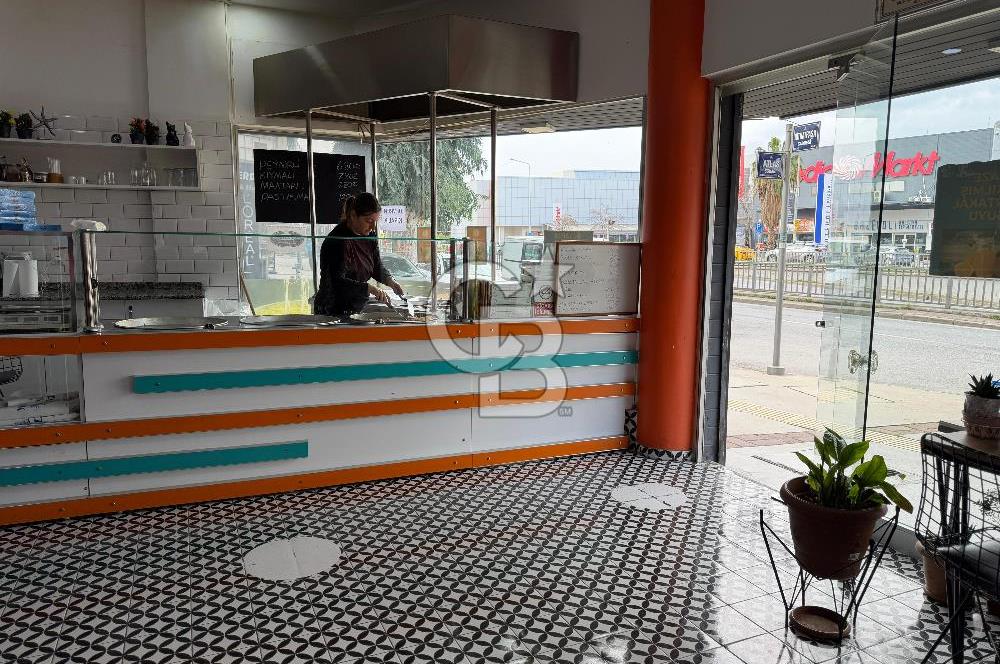 Balçova Mithatpaşa Caddesi üzerinde Devren Kiralık