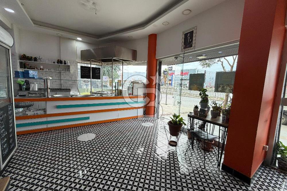 Balçova Mithatpaşa Caddesi üzerinde Devren Kiralık