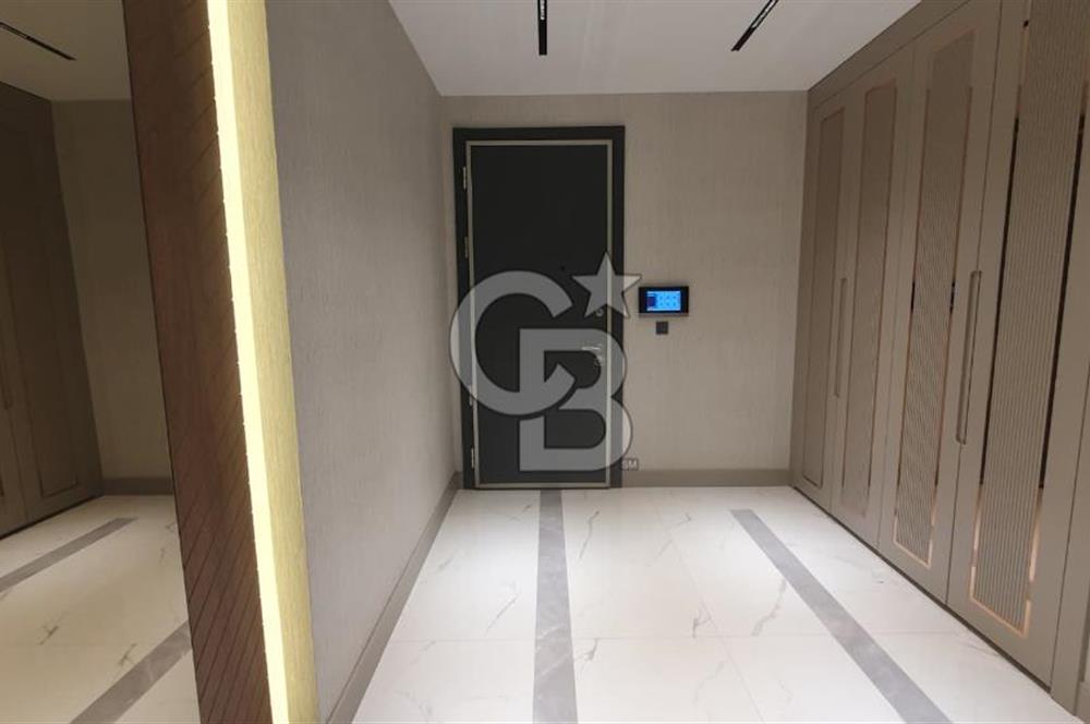 LÜKS SİTE İÇİ 20.KAT GÖL MANZARALI DAİRE+DÜKKAN HİSSE