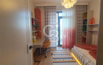 LÜKS SİTE İÇİ 20.KAT GÖL MANZARALI DAİRE+DÜKKAN HİSSE