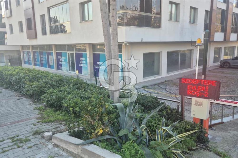 Bornova Ergene Sedeftepe Vadi Evlerinde 891 m2 Boş Depolu Dükkân