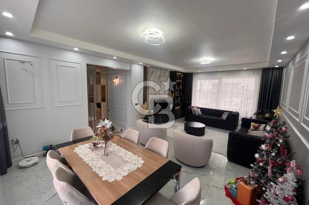 Yeni Bağlıca’da Manzaraya Hakim 6+1 Satılık Müstakil Villa