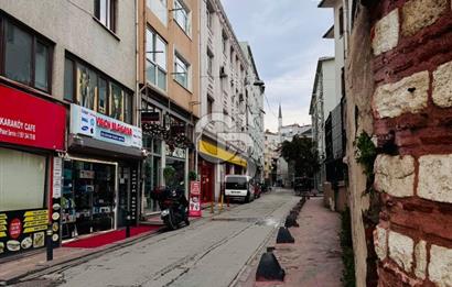 Beyoğlu Kasımpaşa'da 2+1 Kiralık Boş Daire 