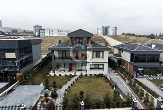 Yeni Bağlıca’da Manzaraya Hakim 6+1 Satılık Müstakil Villa - 1 - 331453