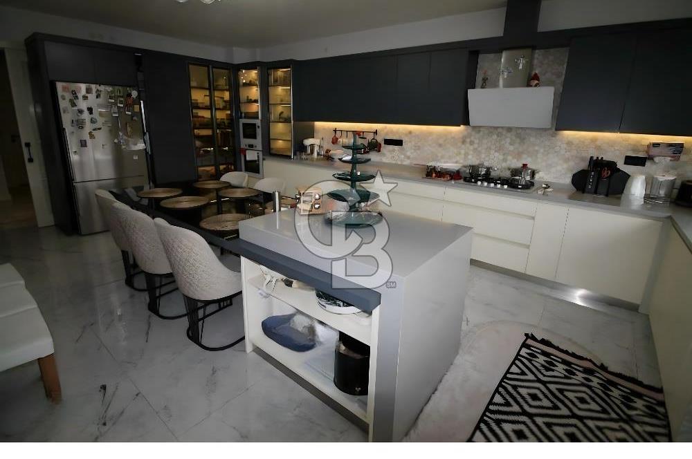 Yeni Bağlıca’da Manzaraya Hakim 6+1 Satılık Müstakil Villa