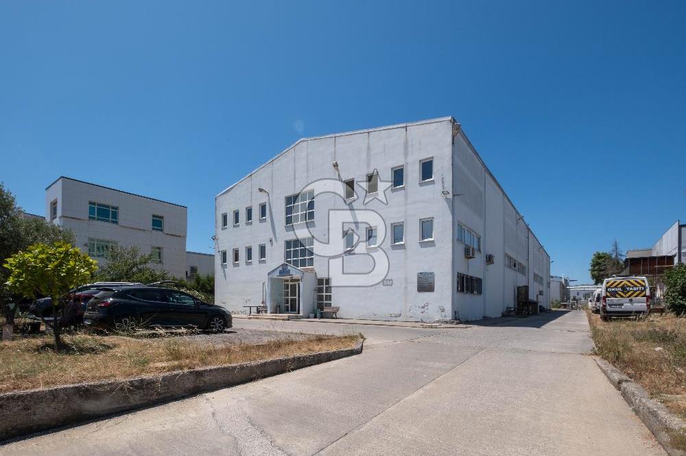 AYOSB de 3.600 m² Arsa 1.400 m² Kapalı Alanlı Kiralık Fabrika