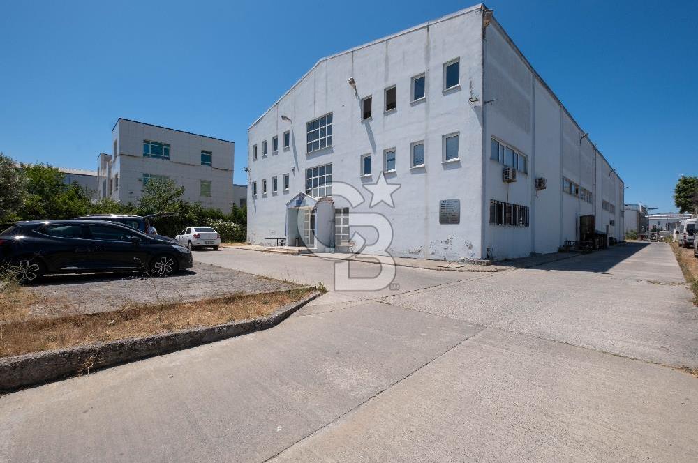 AYOSB de 3.600 m² Arsa 1.400 m² Kapalı Alanlı Kiralık Fabrika