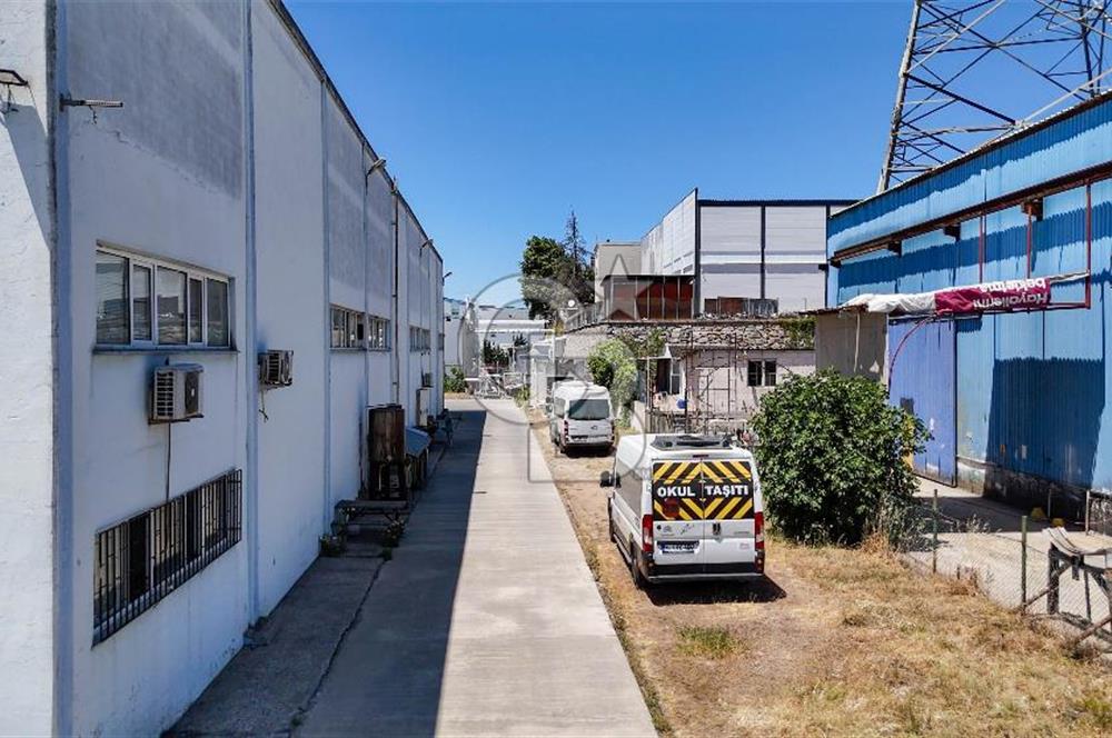 AYOSB de 3.600 m² Arsa 1.400 m² Kapalı Alanlı Kiralık Fabrika