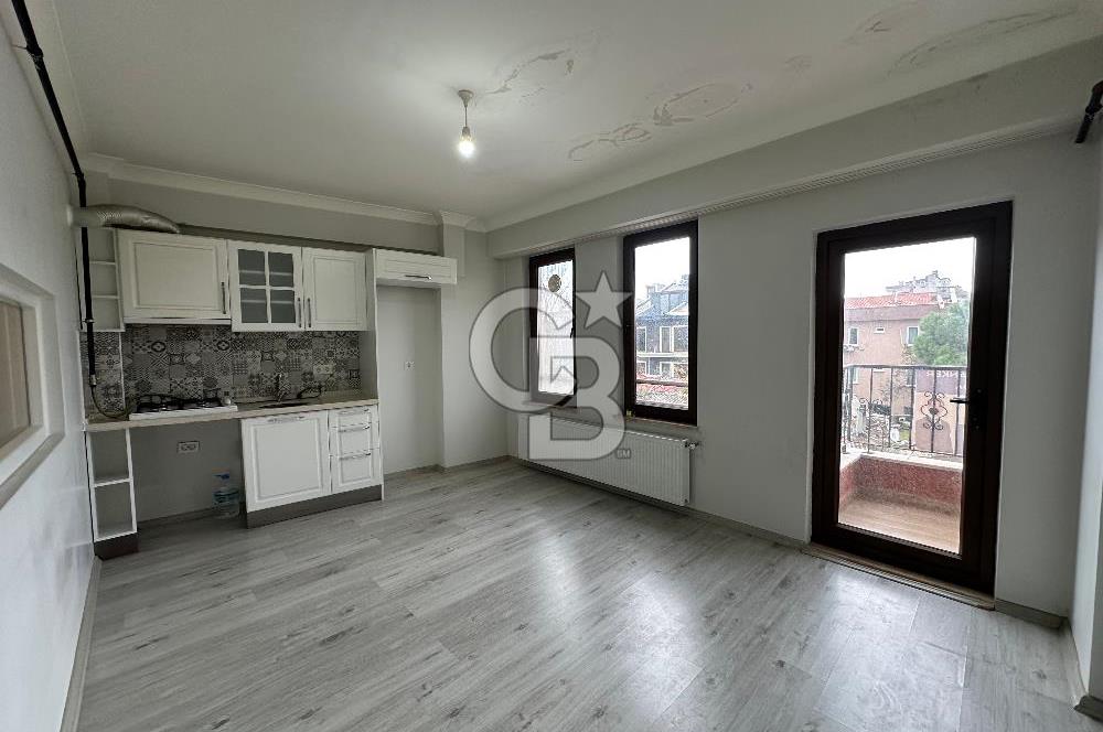 ÇANAKKALE MERKEZ ÇARŞI CADDESİNİN ARKASINDA KİRALIK 1+1 DAİRE