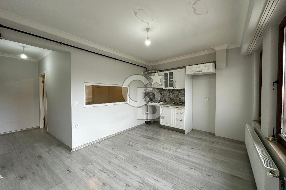 ÇANAKKALE MERKEZ ÇARŞI CADDESİNİN ARKASINDA KİRALIK 1+1 DAİRE