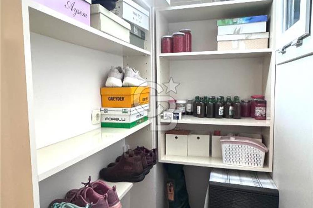 GAZIEMIR’DE SATILIK 3 + 1 GENİŞ DAIRE