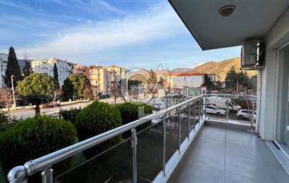 Karşıyaka Zübeyde hanım'da Tadilatlı 2+1 Eşyalı Kiralık Daire