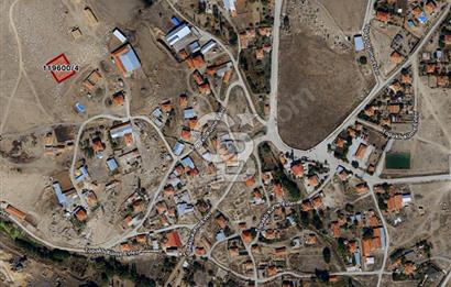 GÖLBAŞI TOPAKLI'DA TEK TAPU 1000 M2 SATILIK İMARLI ARSA.