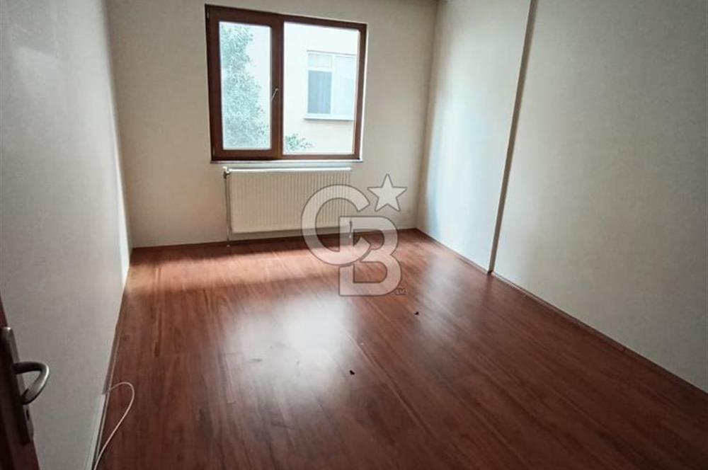 KÜÇÜKYALI MEKTEP CADDESİNDE SATILIK 3+1 DAİRE