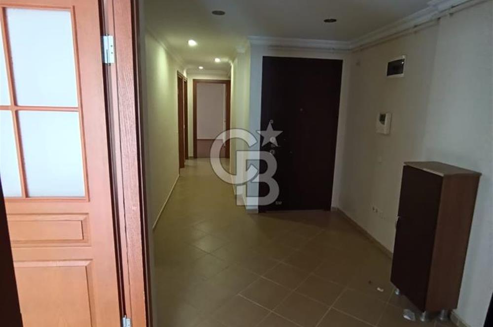 KÜÇÜKYALI MEKTEP CADDESİNDE SATILIK 3+1 DAİRE