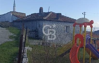 Bergamaya yakın köyde imarlı arsa