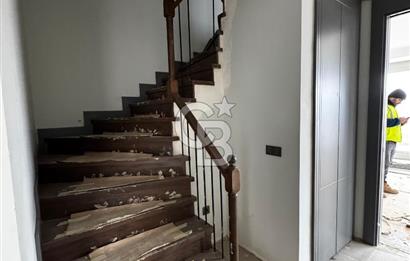 BAHÇE BAHÇEŞEHİR PROJESİ SATILIK 4+1 İKİZ VİLLA VADİ MANZARA