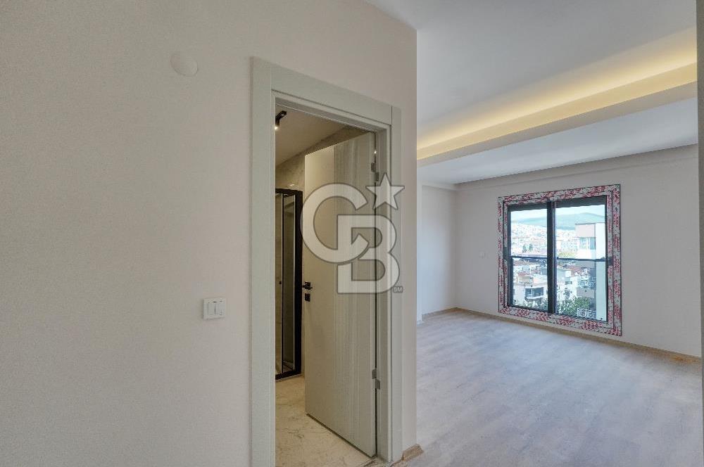 Ankara Cadde Üzeri Bölge Metro Yakını 3+1 Satılık Daire