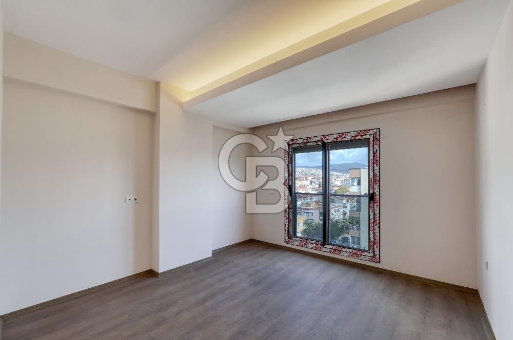 Ankara Cadde Üzeri Bölge Metro Yakını 3+1 Satılık Daire