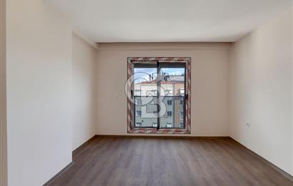 Ankara Cadde Üzeri Bölge Metro Yakını 3+1 Satılık Daire