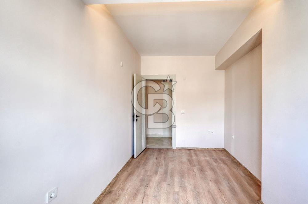 Ankara Cadde Üzeri Bölge Metro Yakını 3+1 Satılık Daire