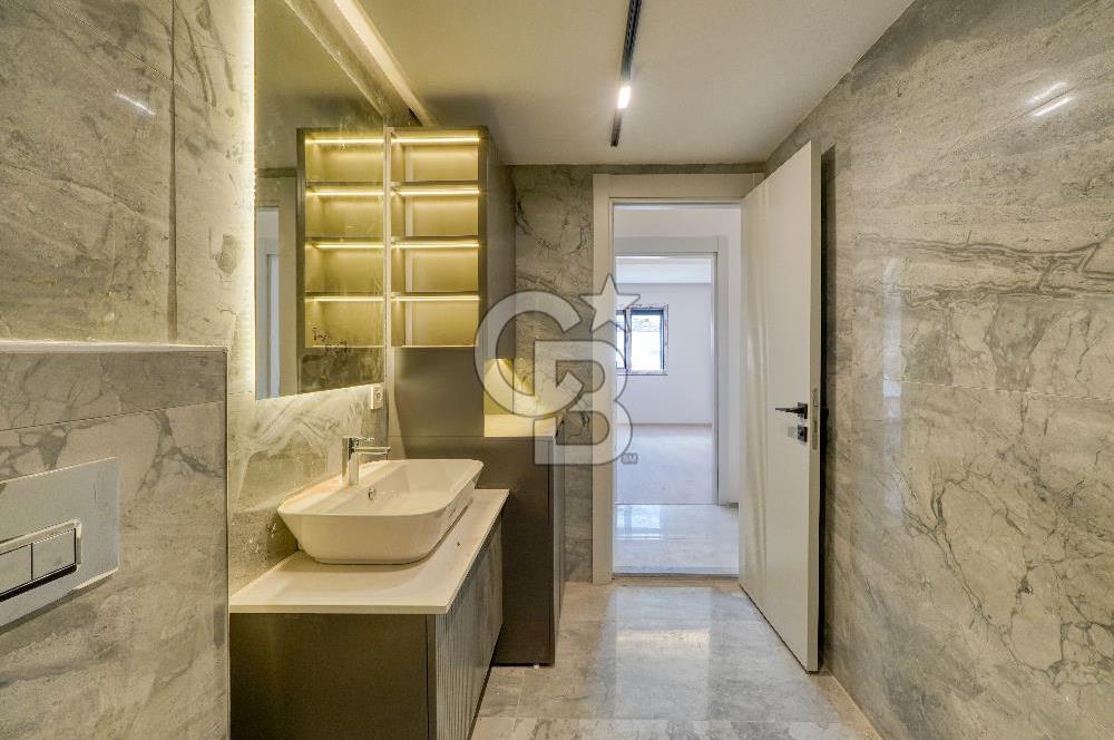 Ankara Cadde Üzeri Bölge Metro Yakını 3+1 Satılık Daire