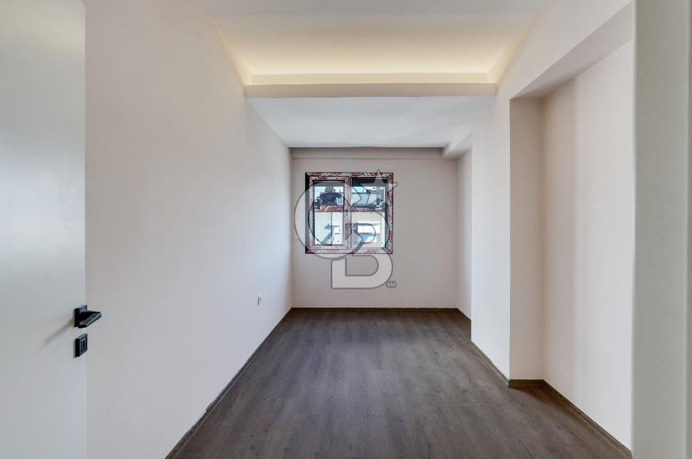 Ankara Cadde Üzeri Bölge Metro Yakını 3+1 Satılık Daire