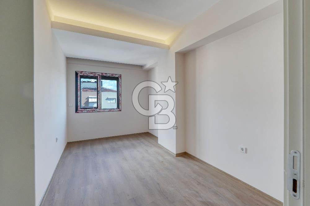 Ankara Cadde Üzeri Bölge Metro Yakını 3+1 Satılık Daire